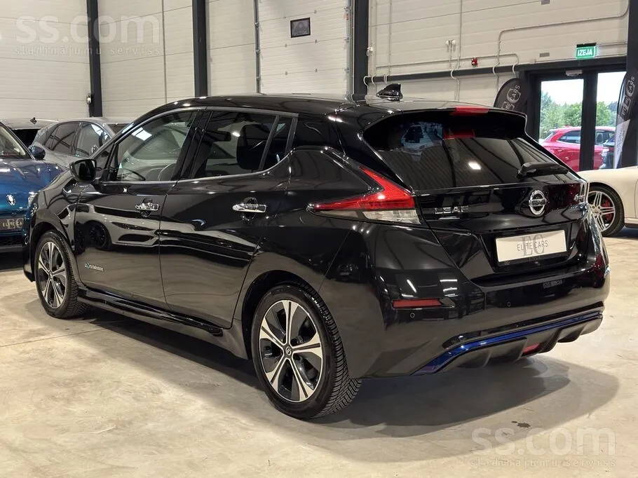 Nissan Leaf 2021 photo 4