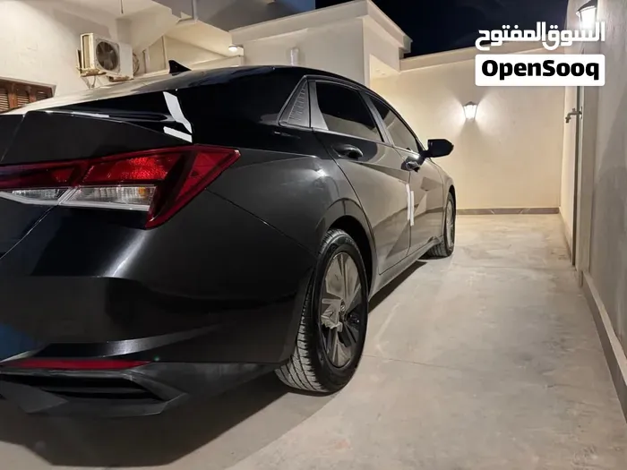 Hyundai Elantra 2022 photo 3