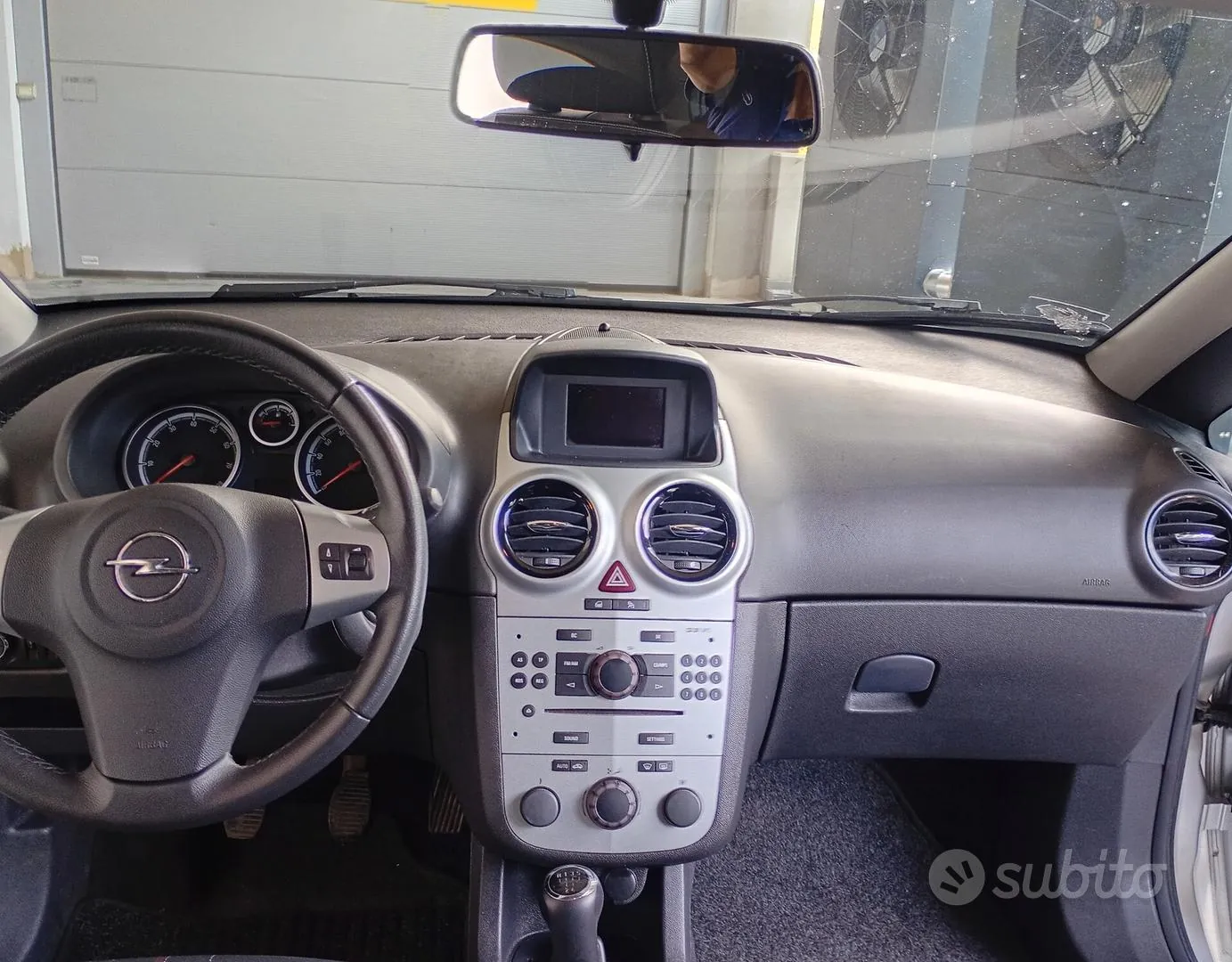 Opel Corsa 2012 photo 5