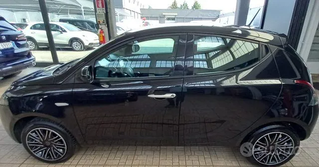Lancia Ypsilon 2023 photo 3