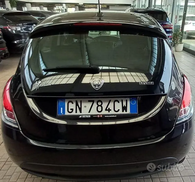 Lancia Ypsilon 2023 photo 4