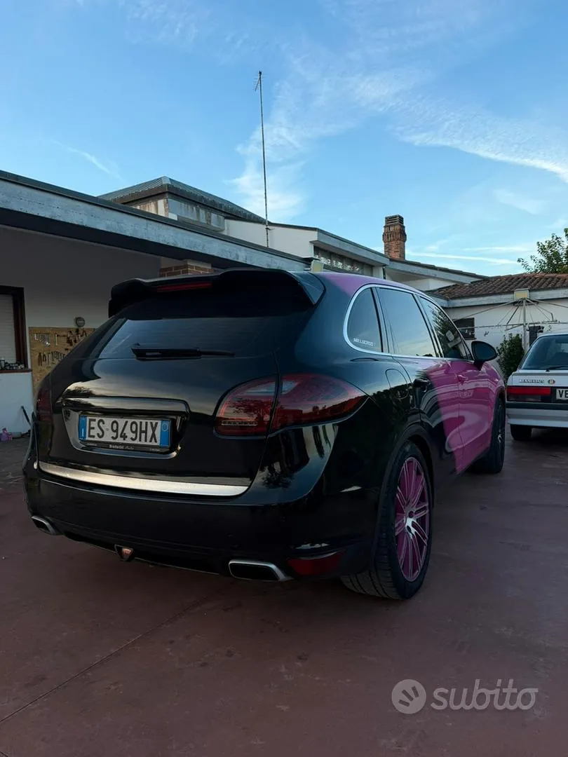 Porsche Cayenne 2013 photo 2