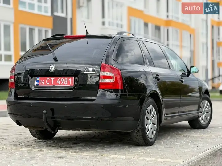 Skoda Octavia 2008 photo 2