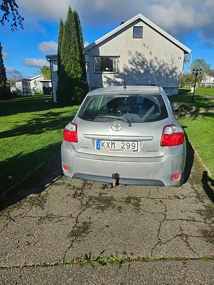 Toyota Auris 2010 photo 4
