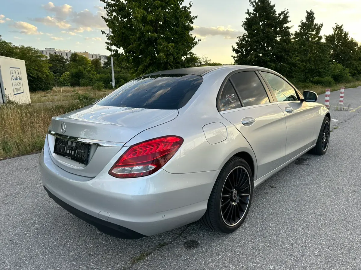 Mercedes-Benz C-Class 2015 photo 3