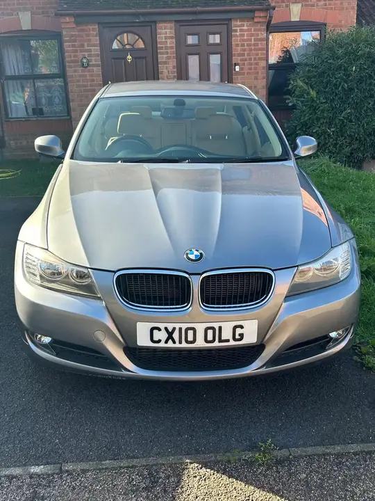 BMW 3 Series 2010 photo 4