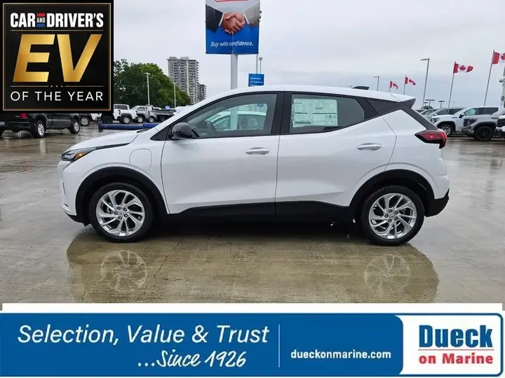 Chevrolet Bolt 2027 photo 5
