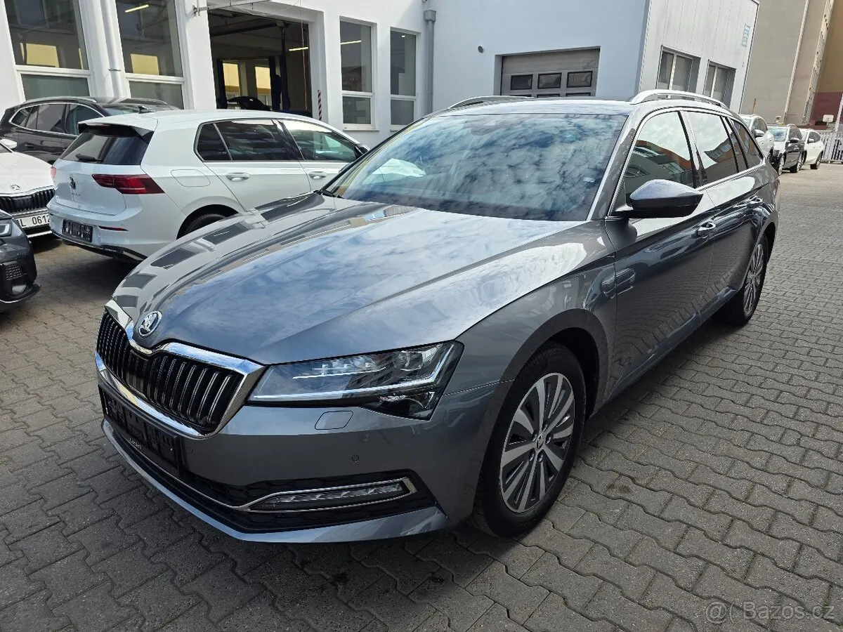 Skoda Superb 2023 photo 3