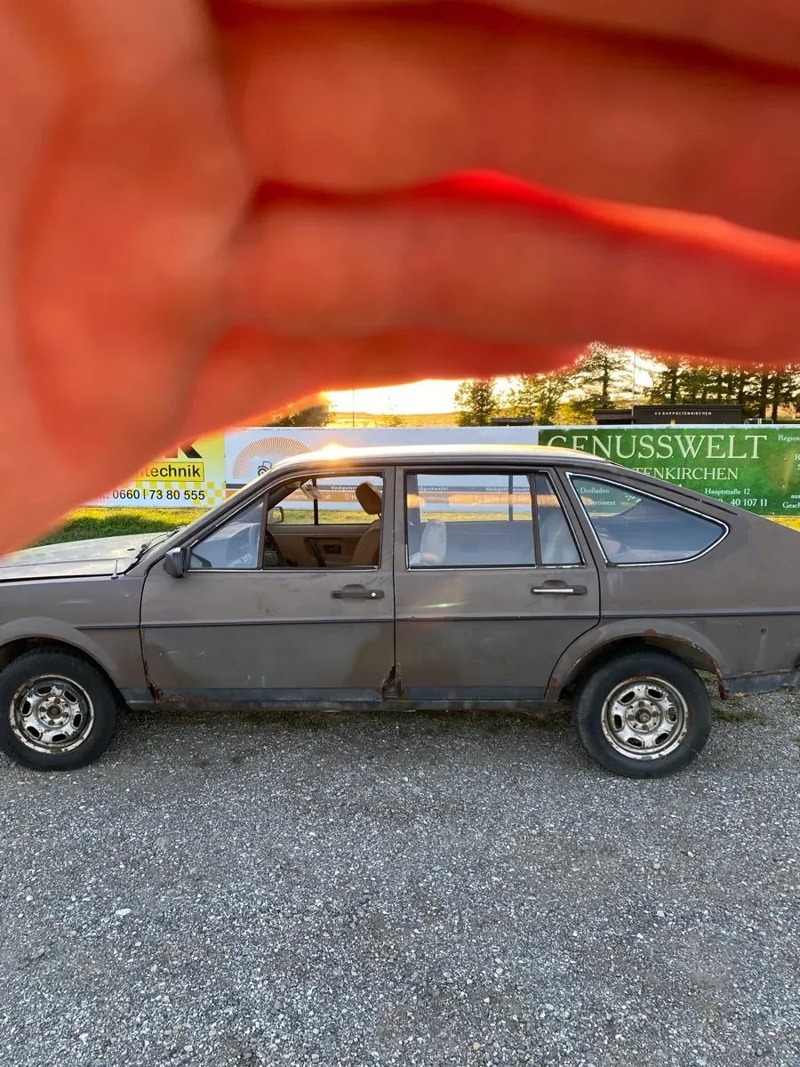 Volkswagen Passat 1982 photo 2