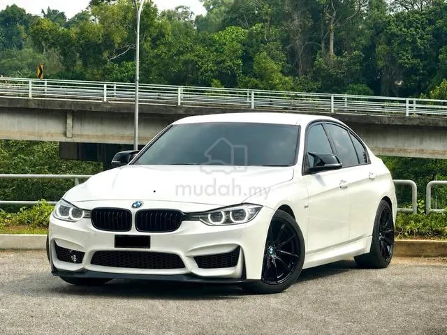 BMW 320I