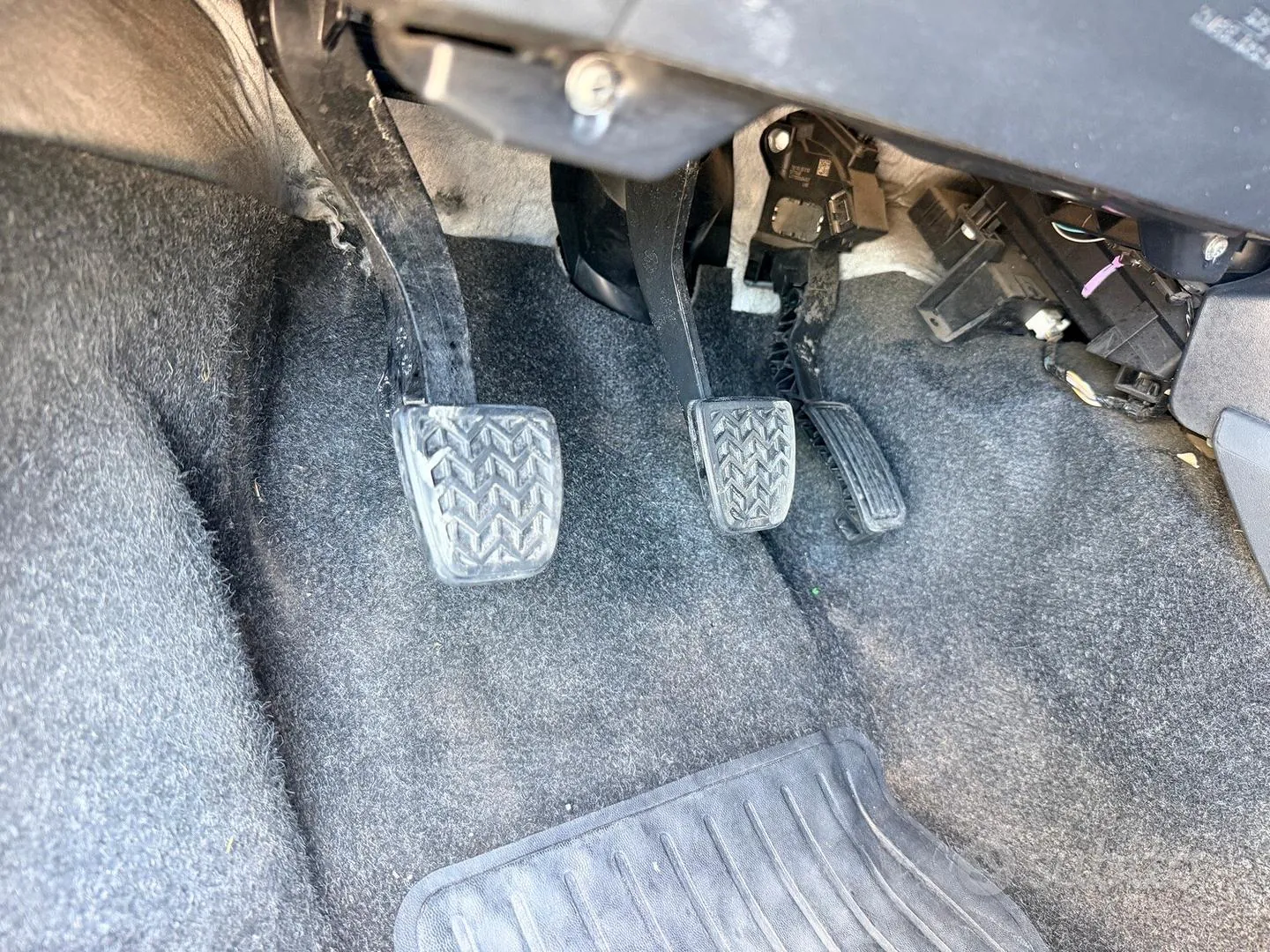 Toyota Yaris 2007 photo 2