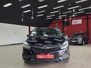 Opel Zafira 2019 photo 2