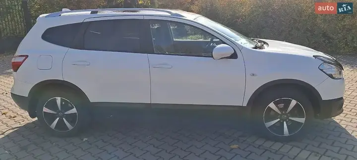 Nissan Qashqai+2 2011 photo 3