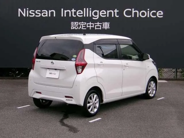 Nissan Days 660 X 2020 photo 2