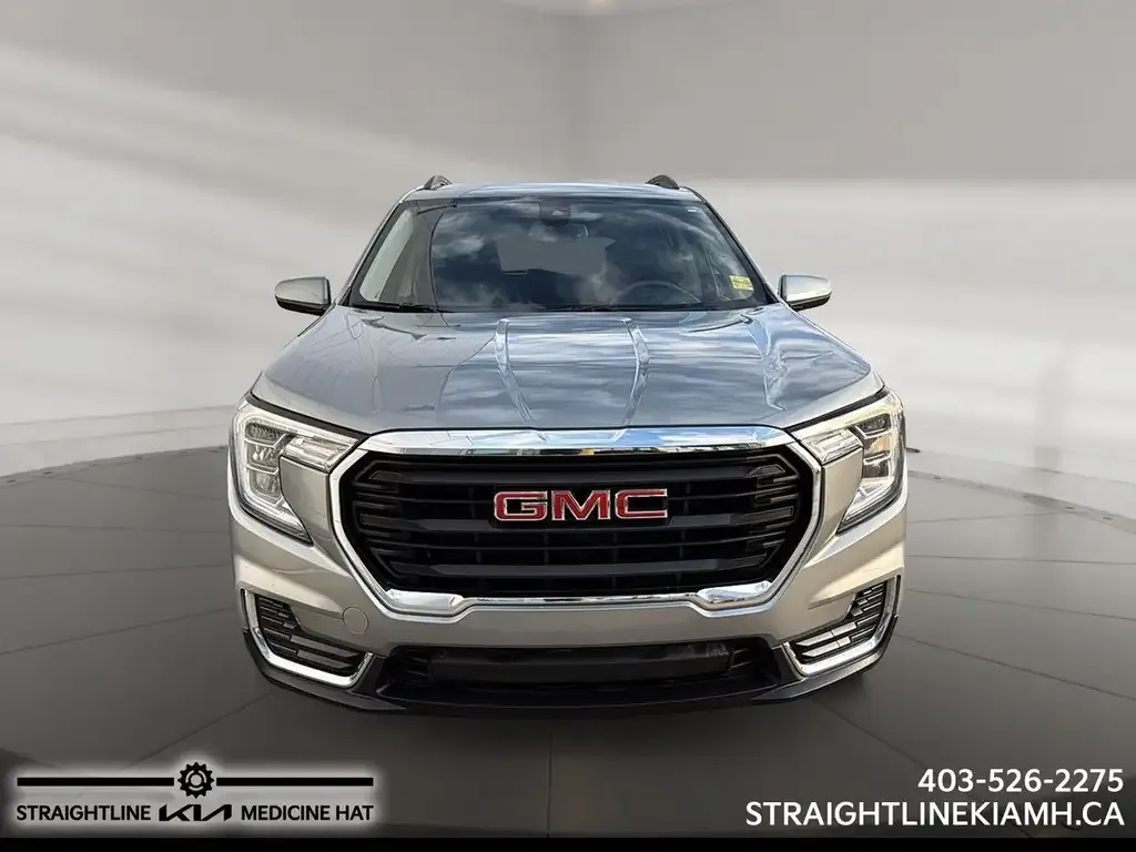 GMC Terrain 2024 photo 2