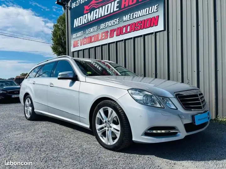 Mercedes-Benz E-Class 2012 photo 2