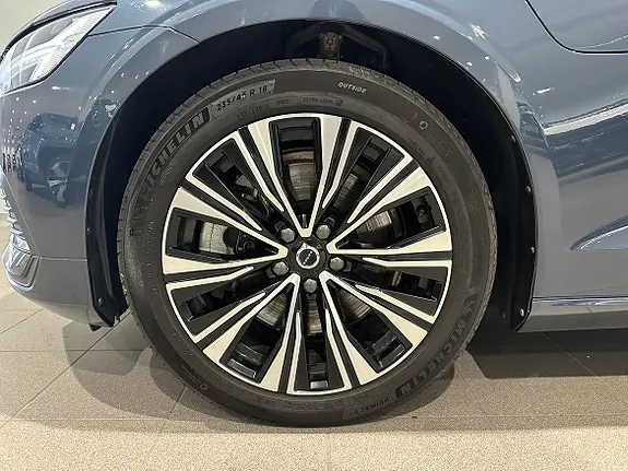 Volvo V60 2025 photo 3