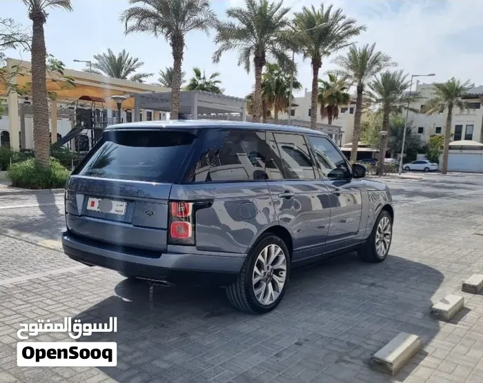 Land Rover Range Rover Vogue 2018 photo 4