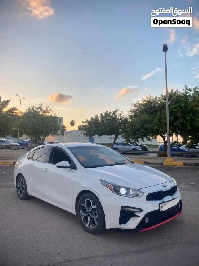Kia Forte 2020 photo 2
