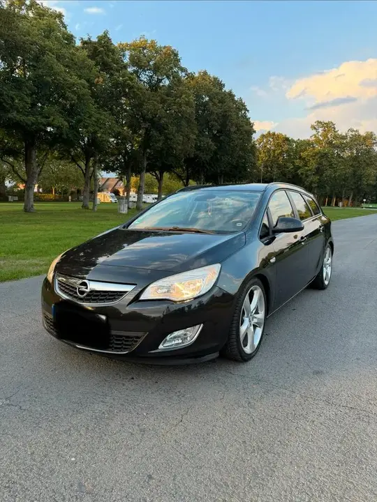 Opel Astra J