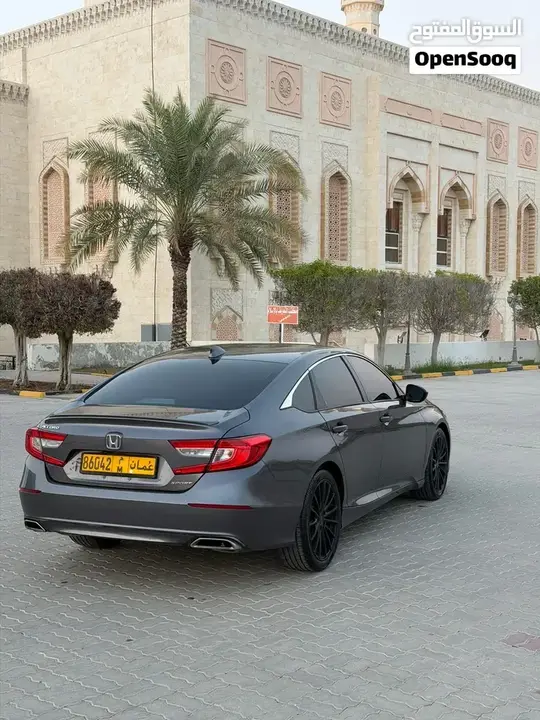 Honda Accord 2020 photo 2