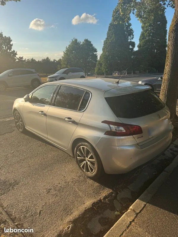 Peugeot 308 2017 photo 2