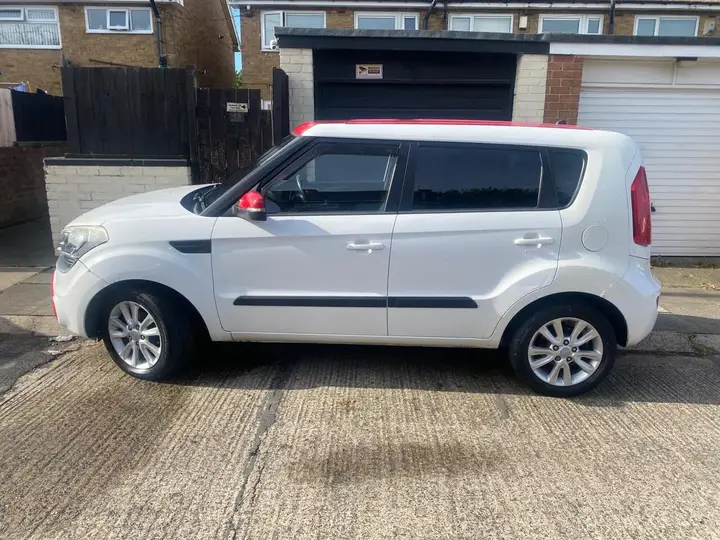 Kia Soul 2012 photo 2