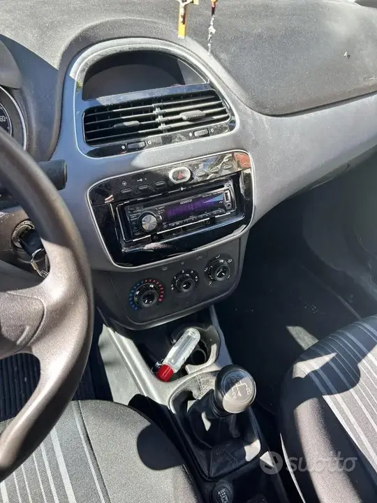 Fiat Punto Evo 2011 photo 4