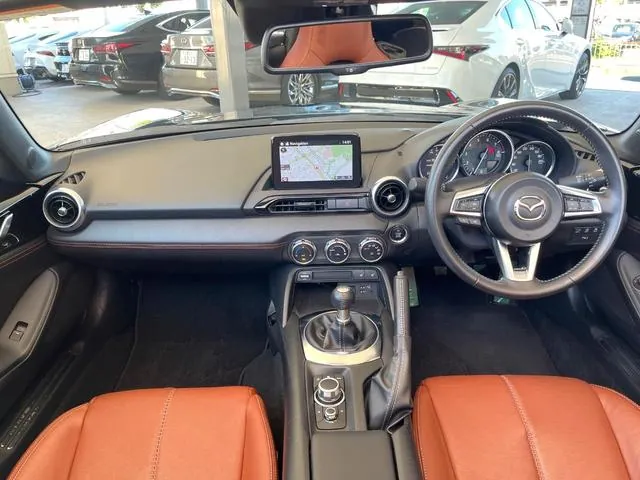 Mazda Roadster 2022 photo 2