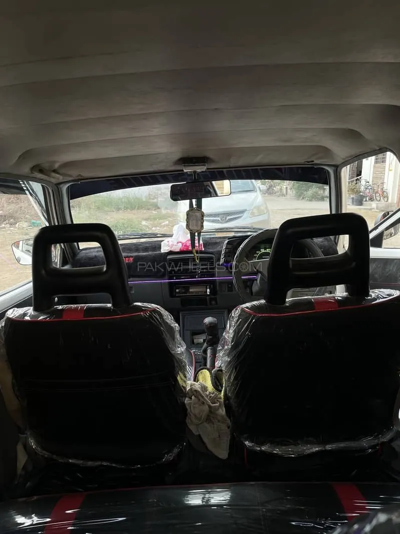 Suzuki Khyber