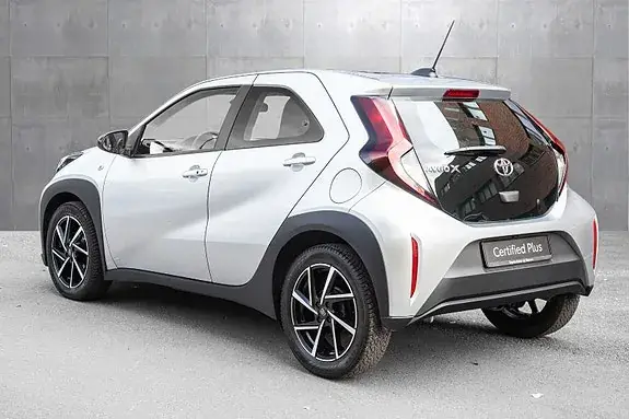 Toyota Aygo X 2023 photo 2