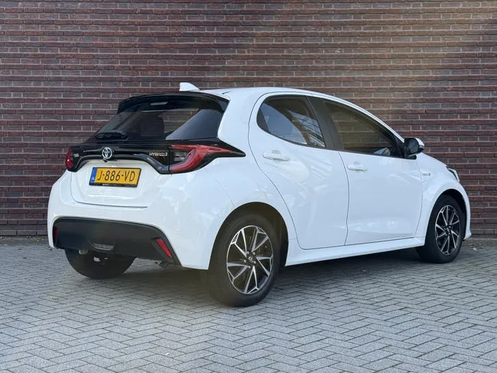 Toyota Yaris 2020 photo 2