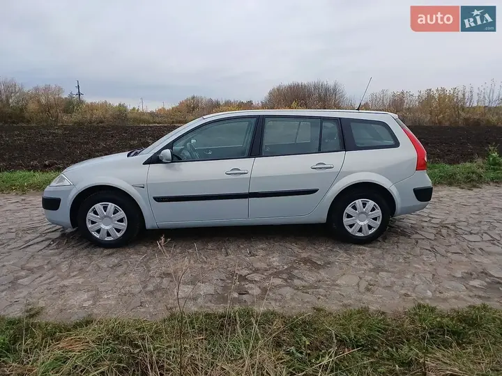 Renault Megane 2004 photo 3