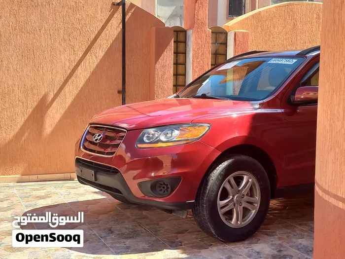 Hyundai Santa Fe 2012 photo 2
