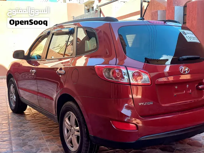 Hyundai Santa Fe 2012 photo 4