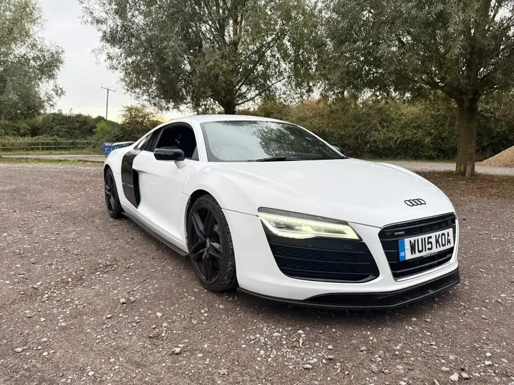 Audi R8 2015 photo 4