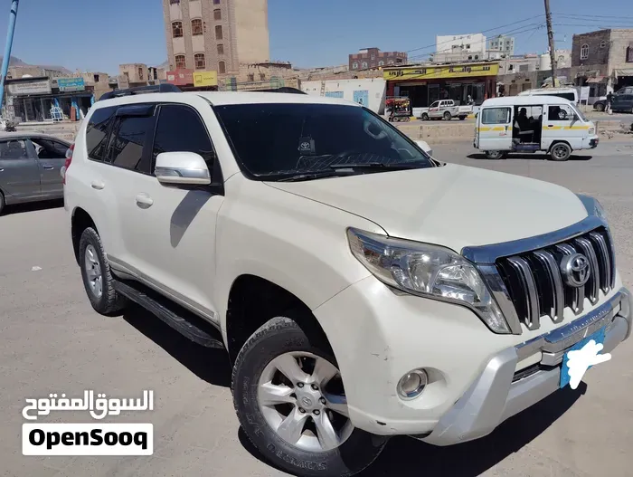 Toyota Prado 2011 photo 2