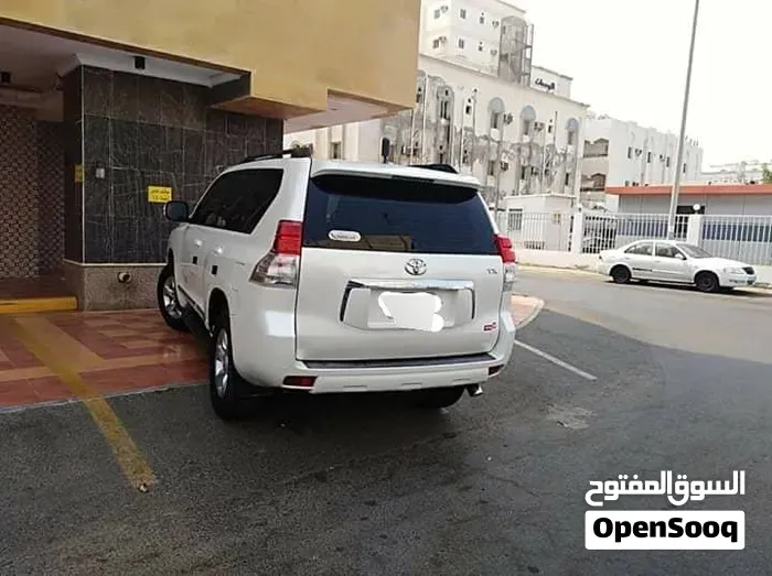 Toyota Prado 2011 photo 3