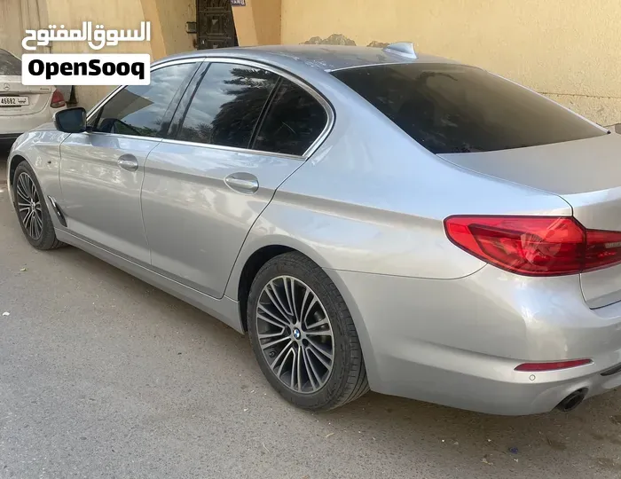 BMW 5 Series 2019 photo 3