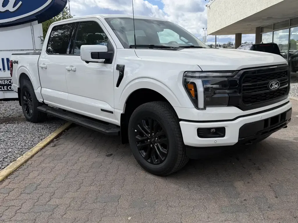 Ford F-150 2026 photo 2