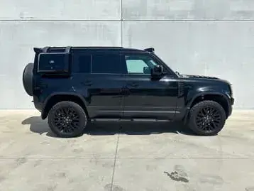 Land Rover Defender 2022 photo 3