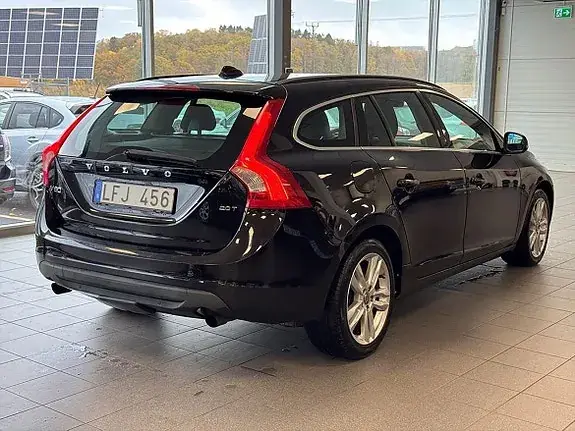 Volvo V60 2011 photo 3