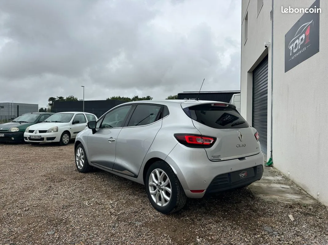 Renault Clio 2017 photo 3