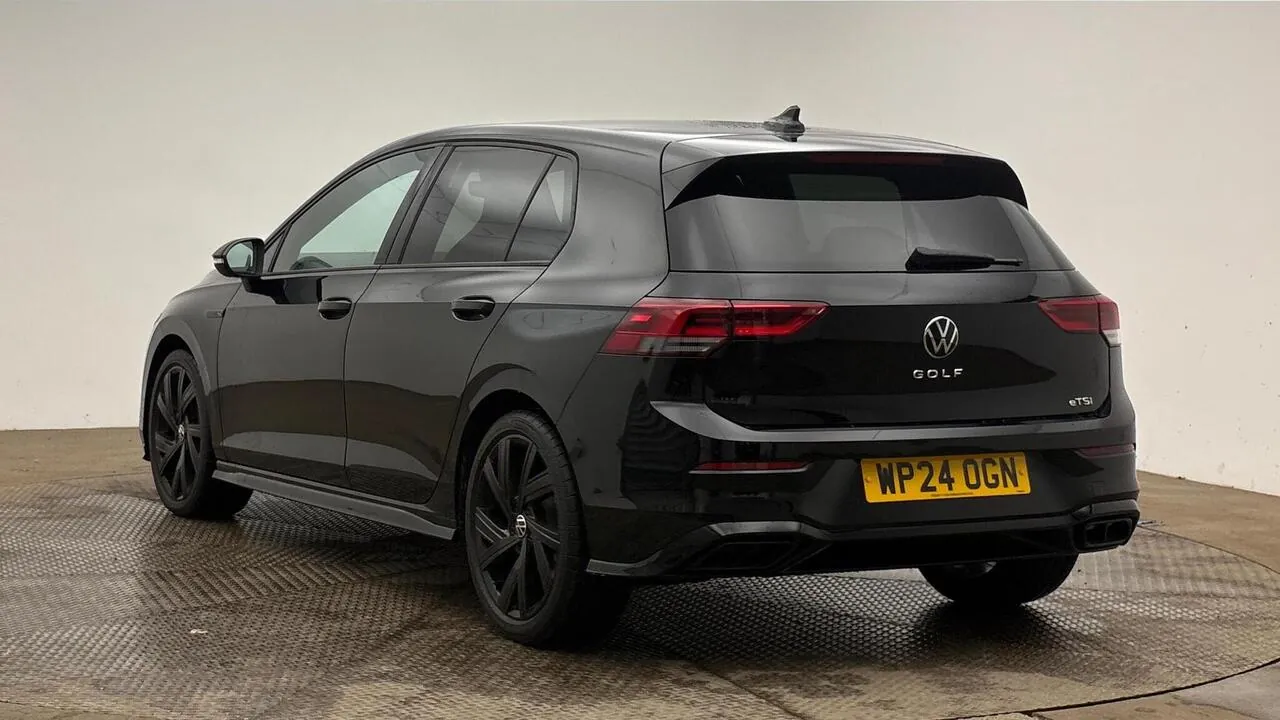 Volkswagen Golf 2024 photo 3