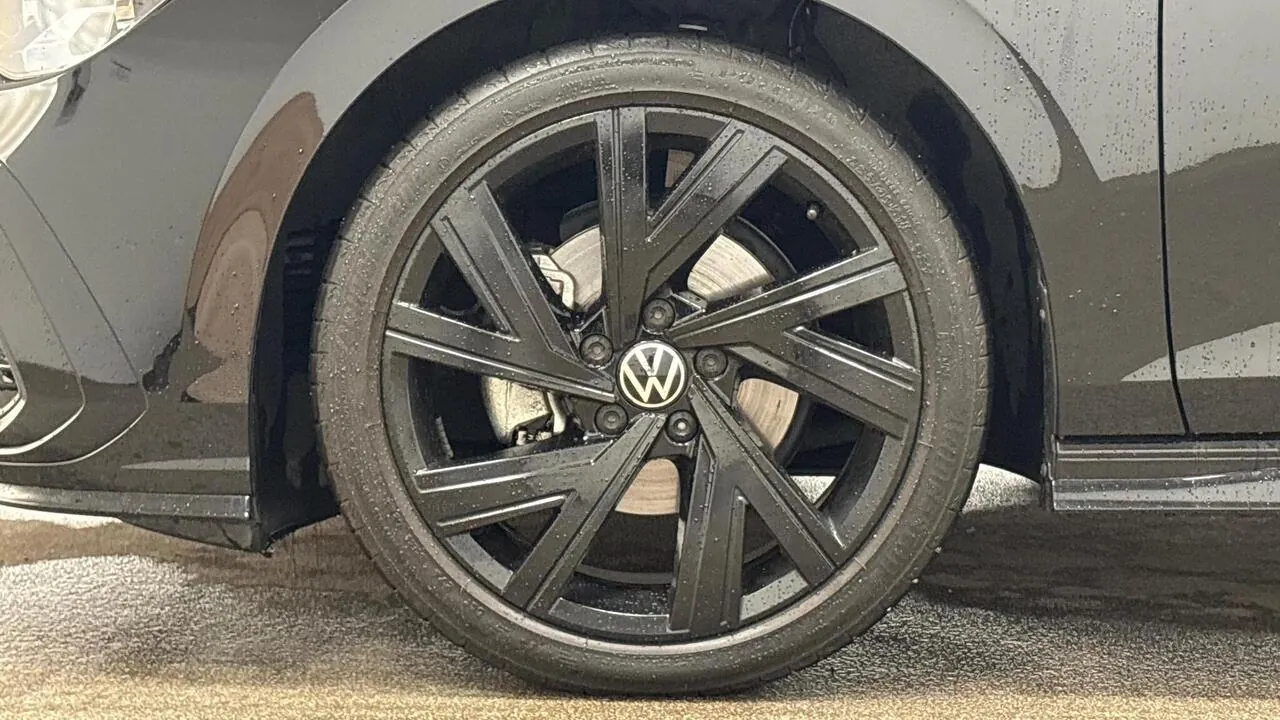 Volkswagen Golf 2024 photo 5