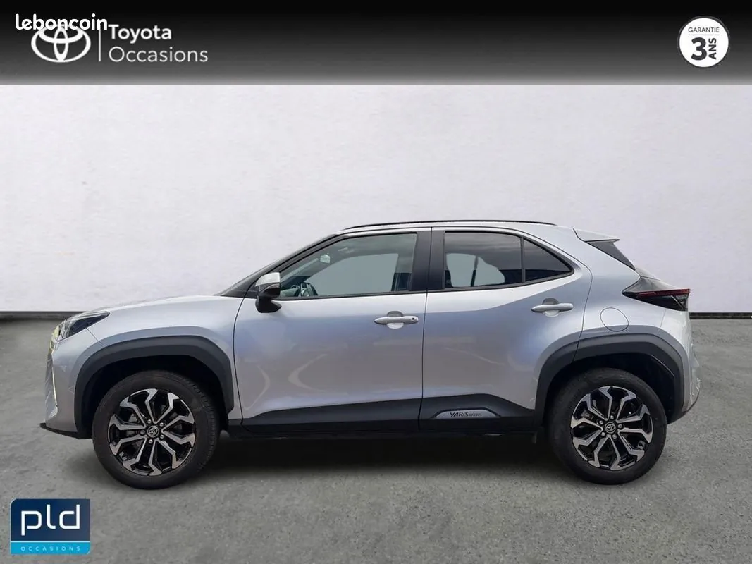 Toyota Yaris Cross 2025 photo 3