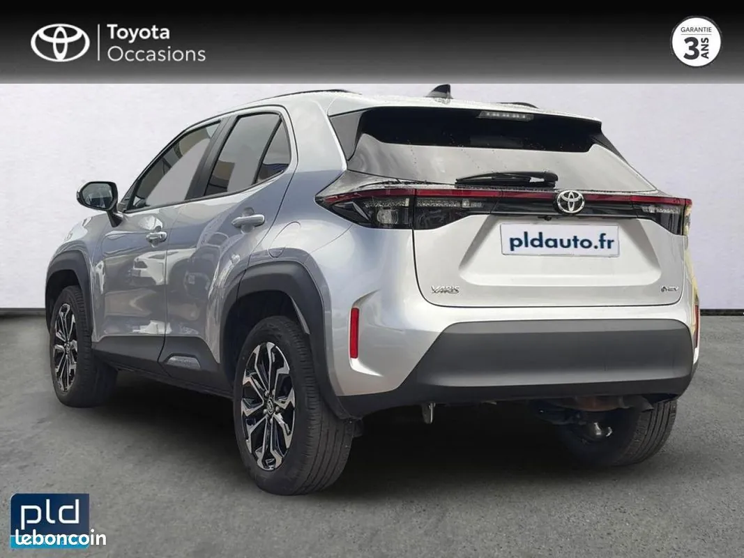 Toyota Yaris Cross 2025 photo 2