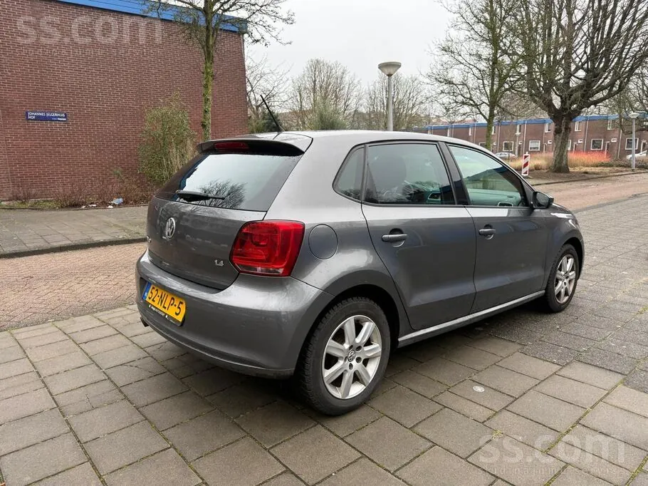Volkswagen Polo 2010 photo 3