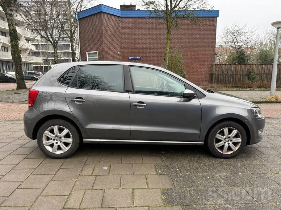 Volkswagen Polo 2010 photo 4