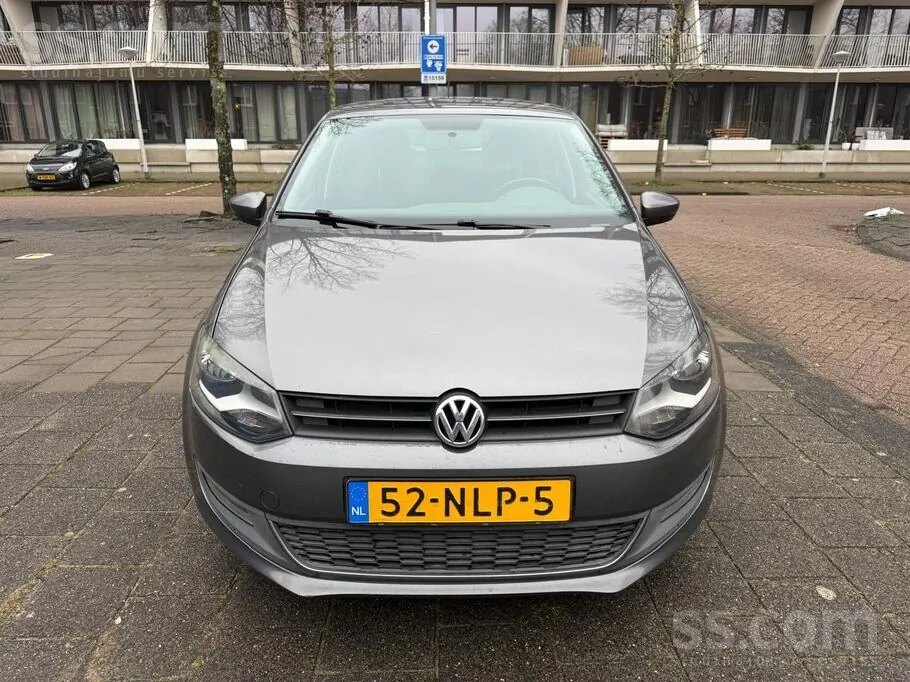 Volkswagen Polo 2010 photo 2